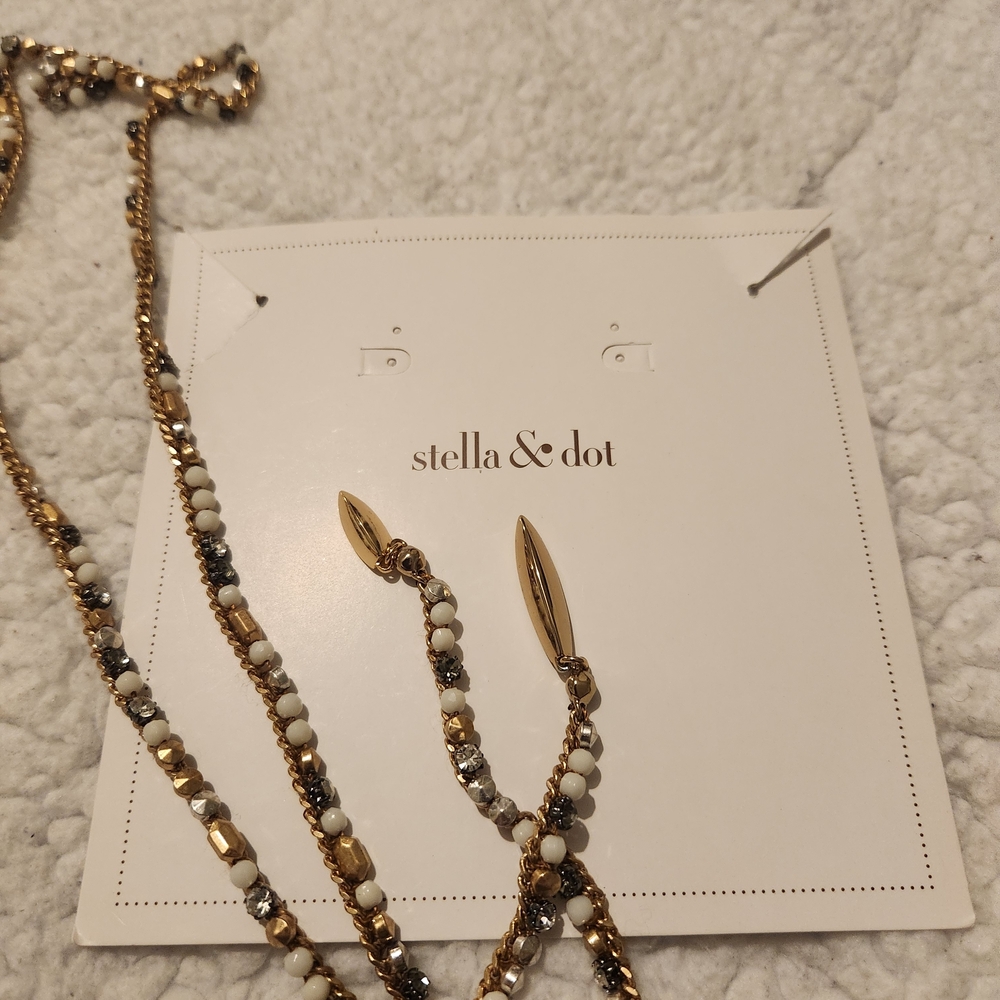 Stella & Dot Gold and White Beaded Necklace